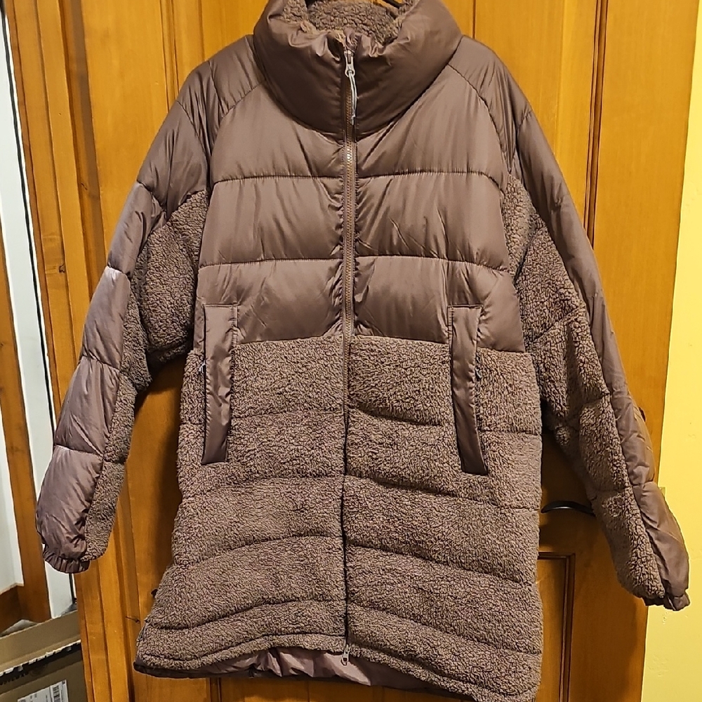 Columbia Women's Purple/Brown Puffer Jacket